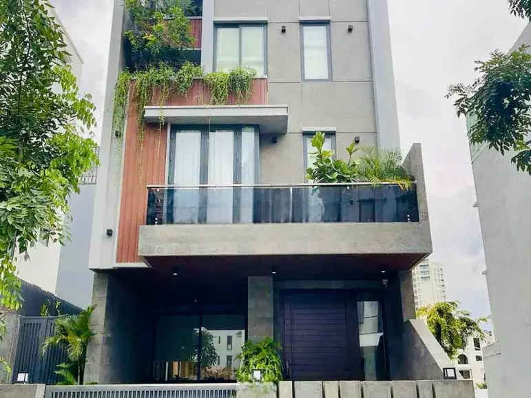 Có dự định đi nước ngoài nên cần cho thuê gấp nhà gần chợ Hoàng Hoa Thám